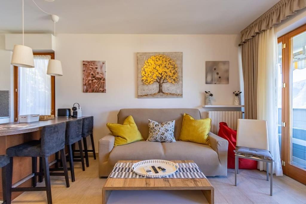 Wraparound Lake Views Bellavista Residence Campione dʼItalia Dış mekan fotoğraf