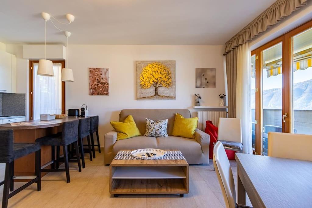 Wraparound Lake Views Bellavista Residence Campione dʼItalia Dış mekan fotoğraf